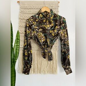 VINTAGE 70s Dagger Collar Blouse